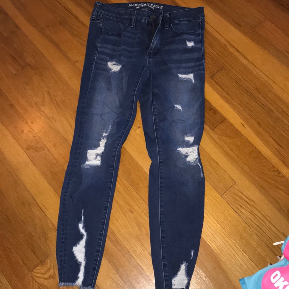 American eagle ripped jeans